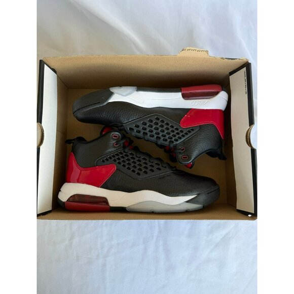 11 MEN\'S NIKE JORDAN MAXIN 200 BASKETBALL BLACK / RED CD6107-016 SNEAKERS